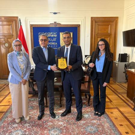  الداعم الدائم والمستمر بين كلية الهندسة و الصناعة